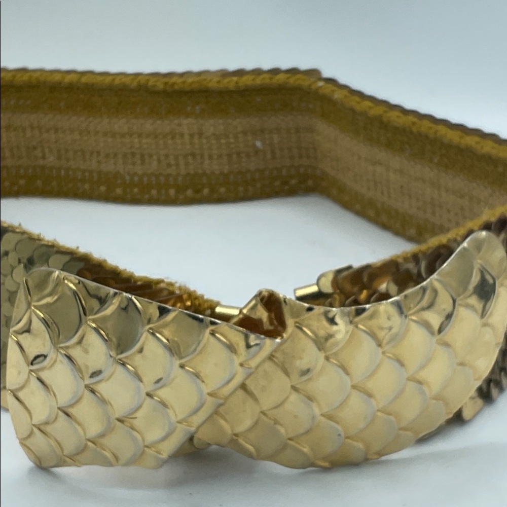 “VINTAGE MCM FISH SCALE GOLD BELT”. - Picture 3 of 16